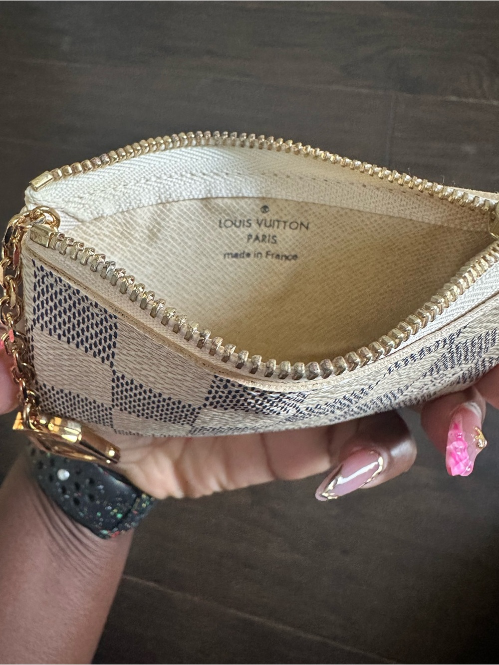 Louis Vuitton Key Pouch - Picture 8 of 10